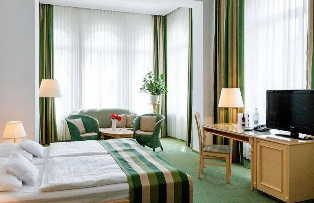 Hotel Villa Auguste Viktoria-1