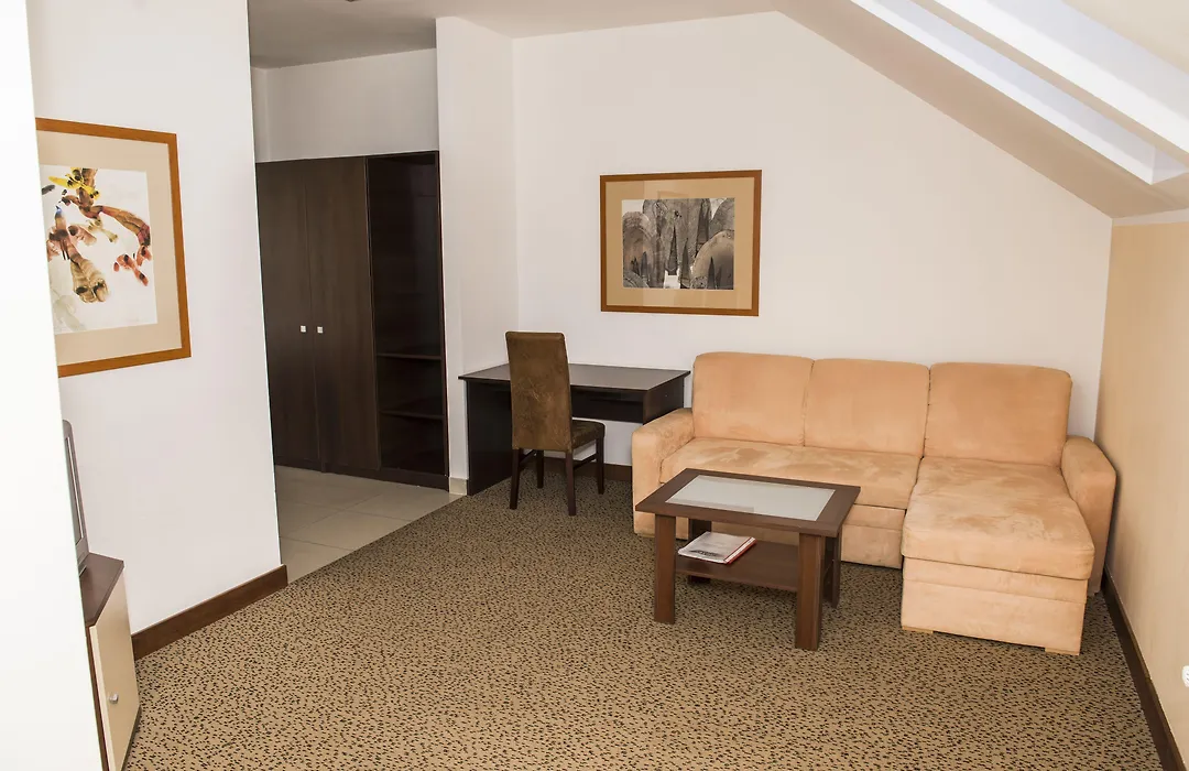 Hotel Olecki-1