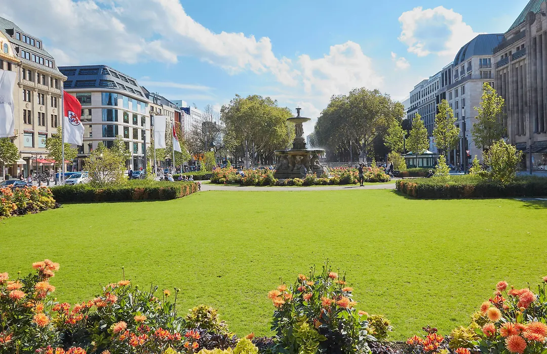 Living Hotel Düsseldorf-1