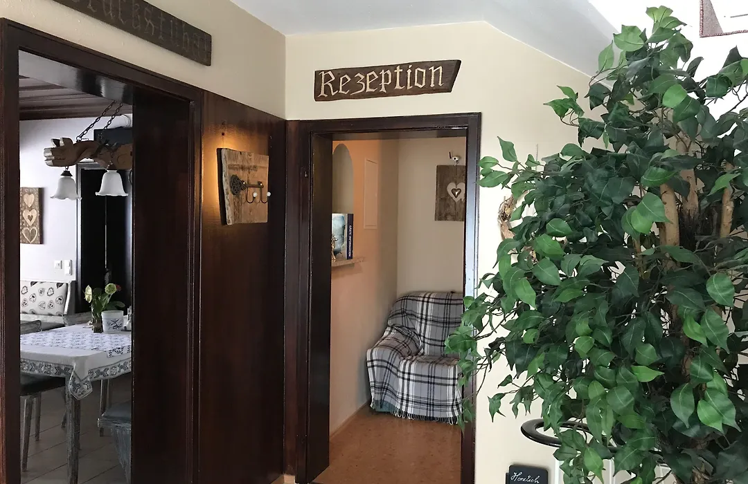 Hotel Garni Haus Alpine-1