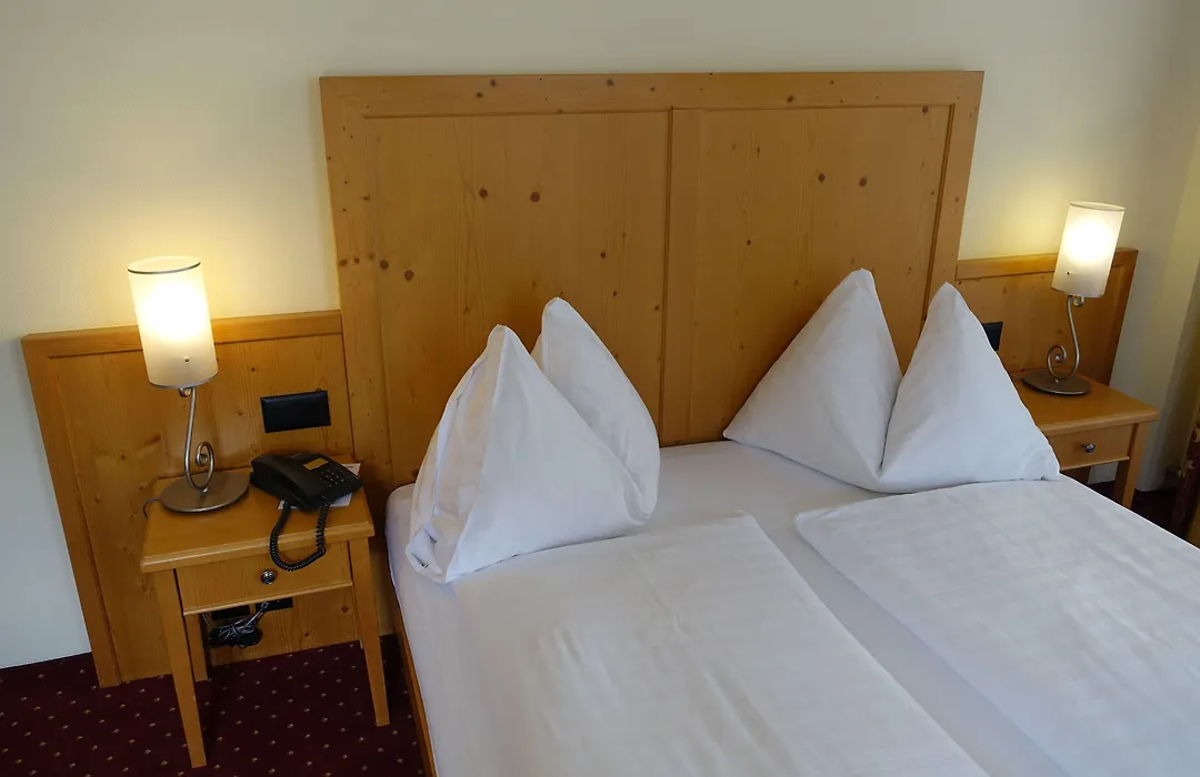 Hotel Schweizerhof-1