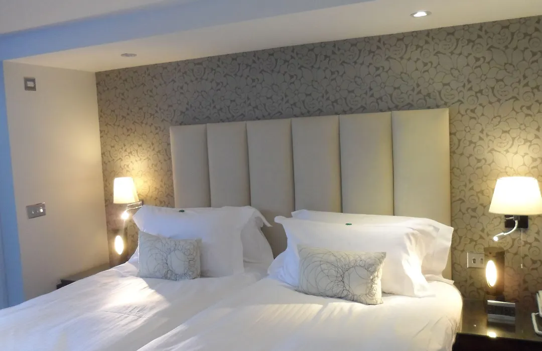 The Pillar Hotel-1