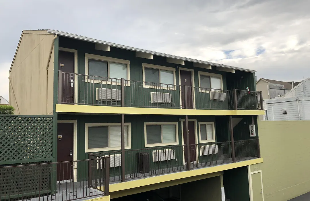 Lombard Plaza Motel-1