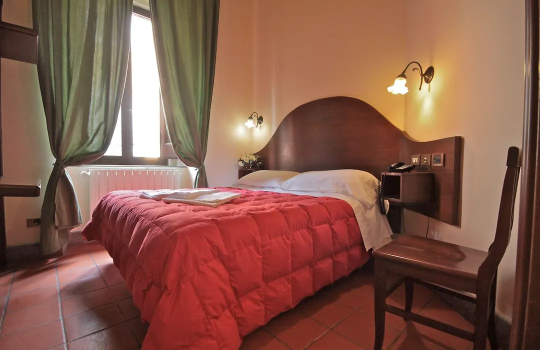 Hotel Panda-1