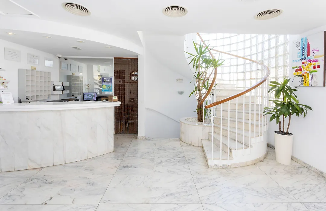 Hostal Molins Park-1