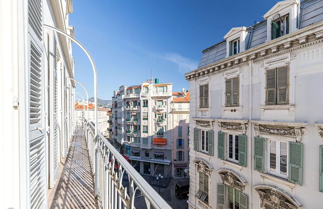 Le Dortoir Boutique Suites-1