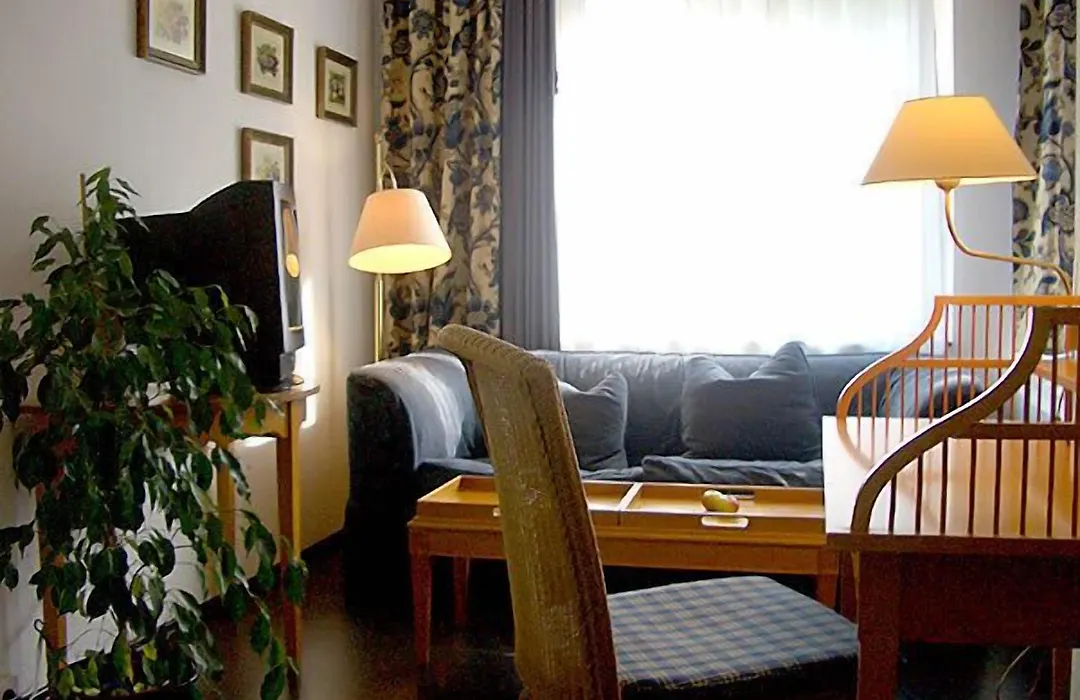Hotel Neustadt-1