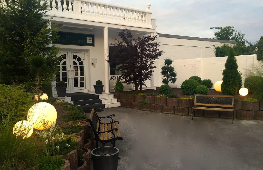 Hotel Ramor Garni-1