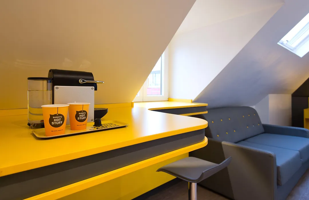 Buddy Hotel-1
