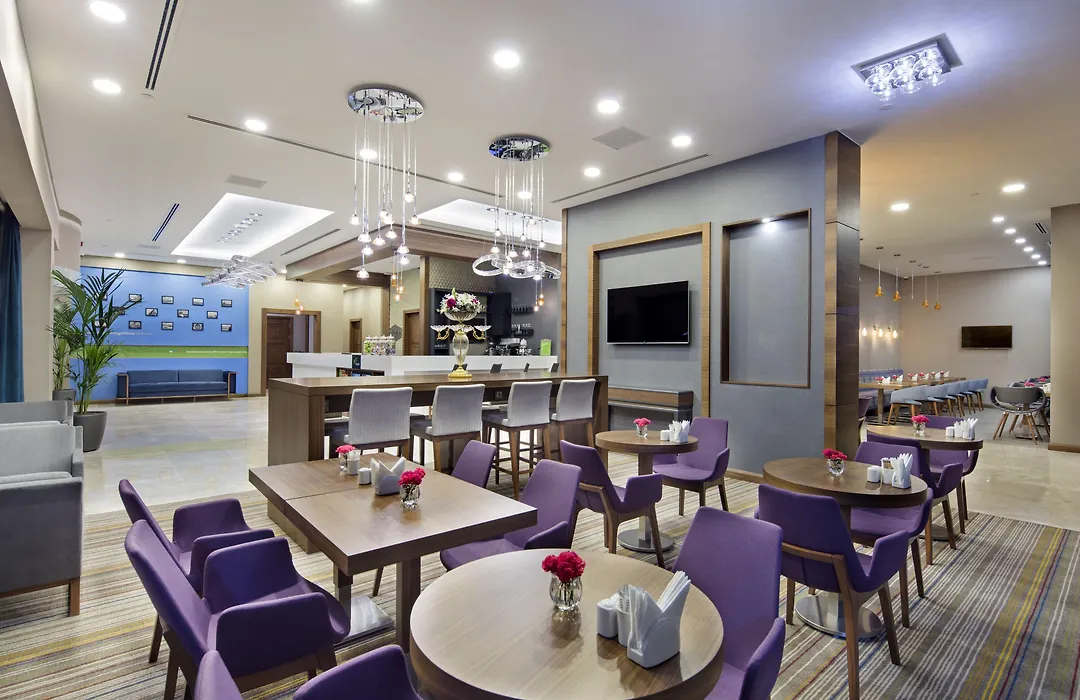 Hampton By Hilton Istanbul Atakoy-1