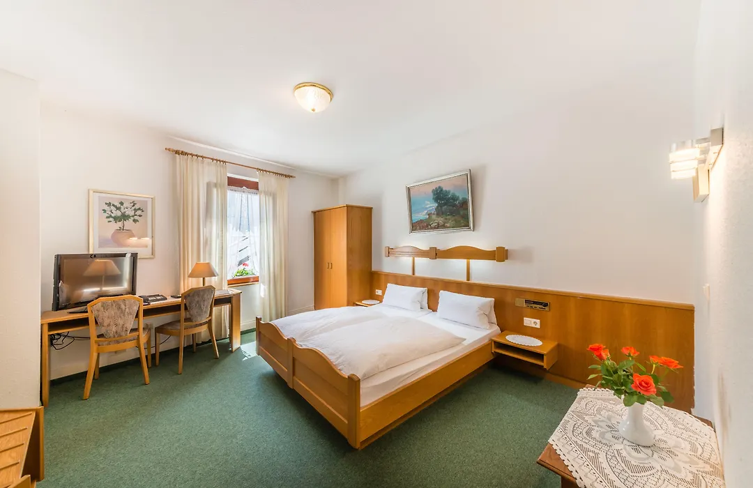 Hotel Goldener Sternen-1