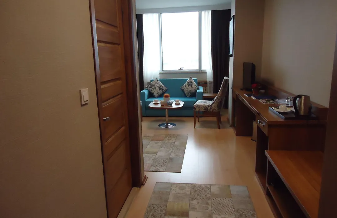 Golden Lounge Hotel-1