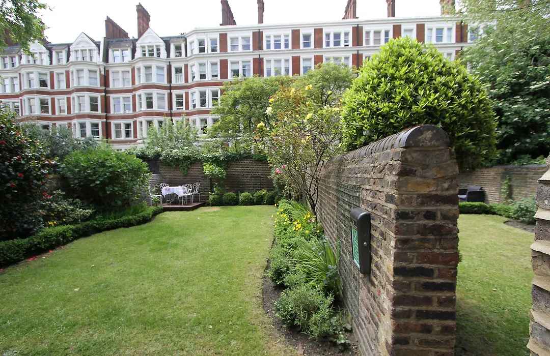 Ridgemount Hotel-1