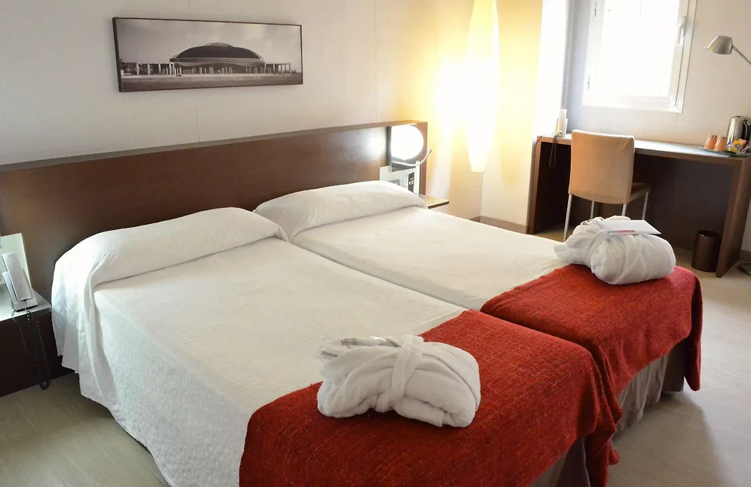 Atenea Rekord Suites Barcelona-1