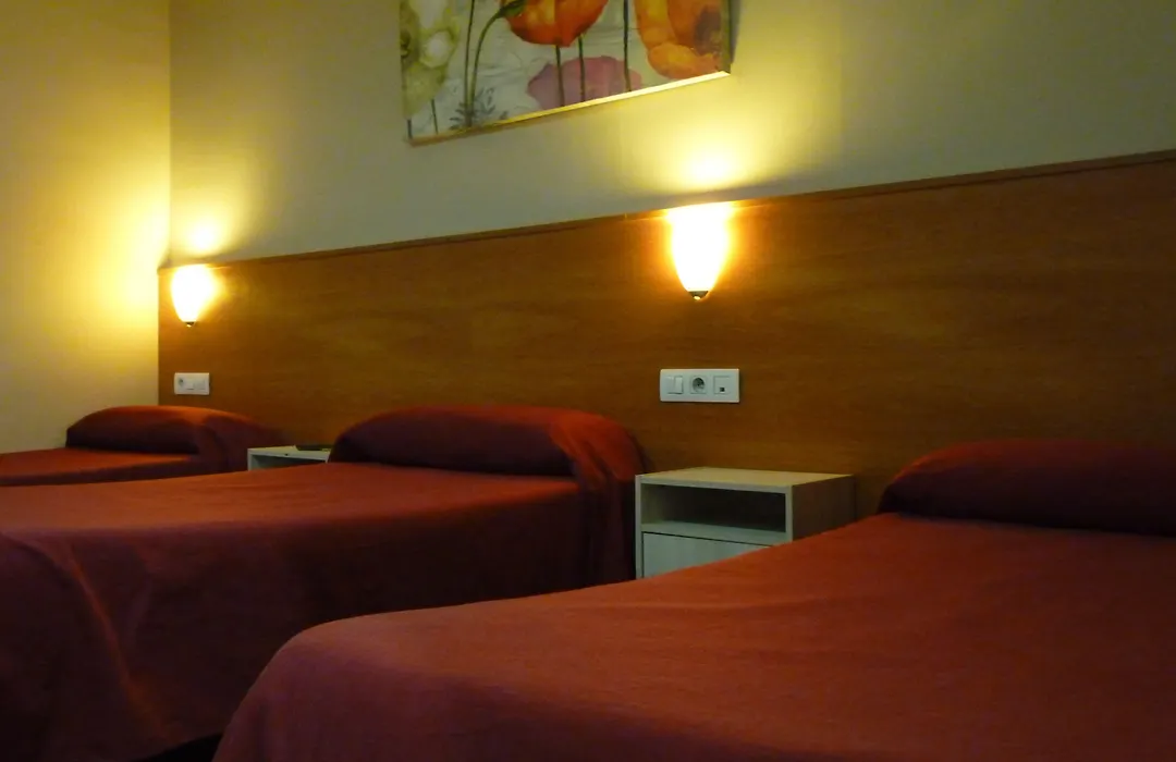Hostal Drassanes-1