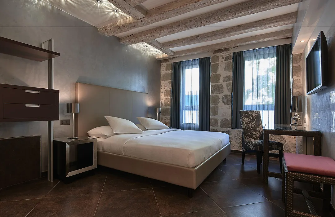 Hotel D'Alleves-1
