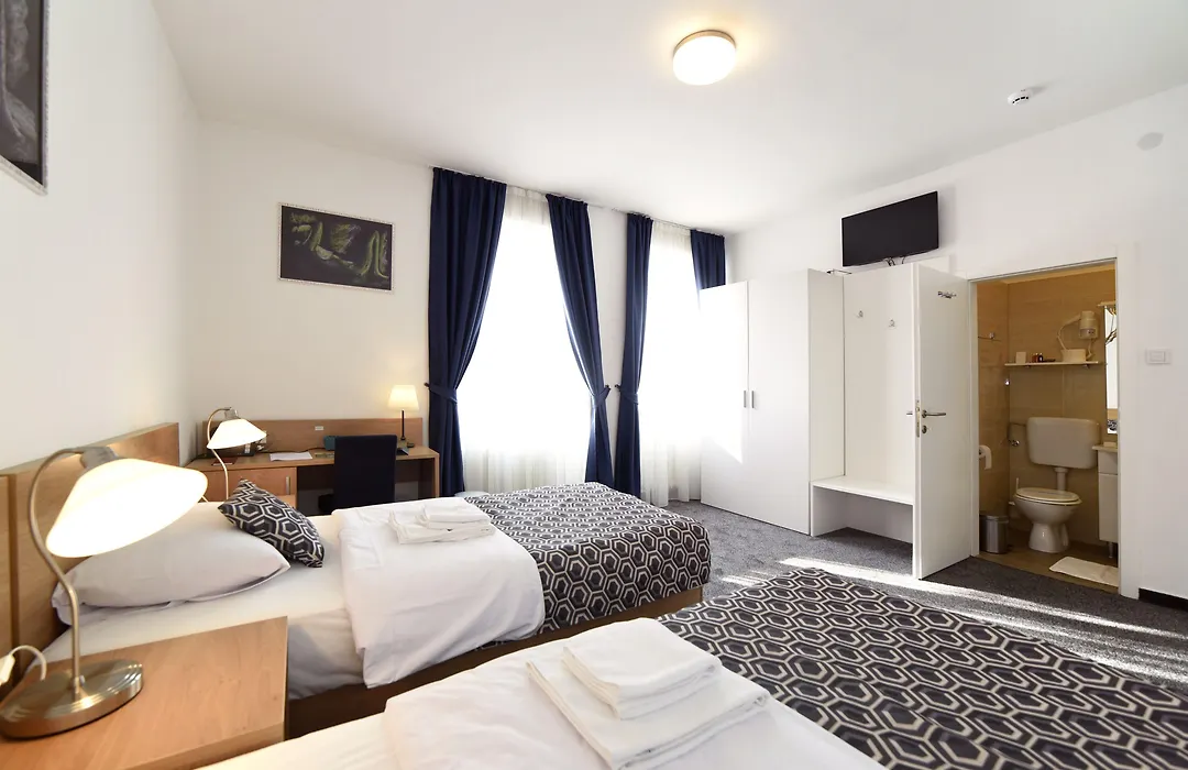 Hotel Orient Zagreb-1