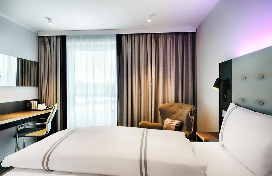 Premier Inn Lübeck City Centre-1