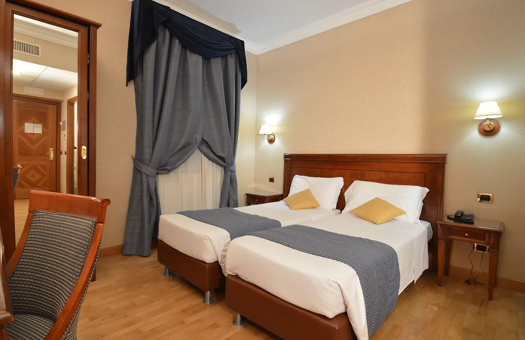 Hotel Montecarlo-1