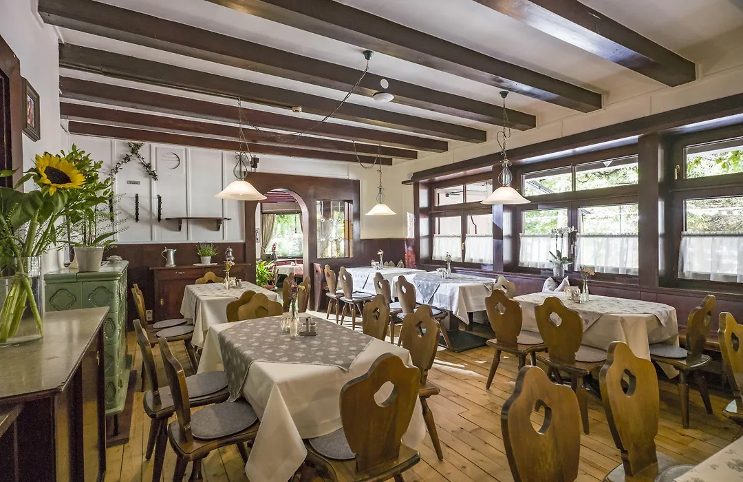 Gasthof Restaurant Waldcafe-1
