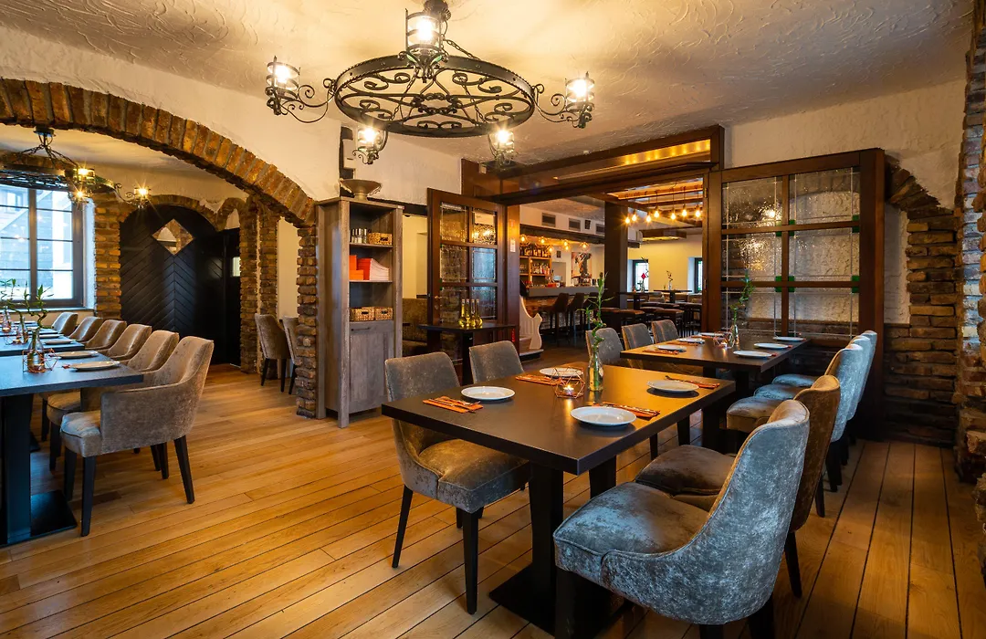 Landhotel Fettehenne-1