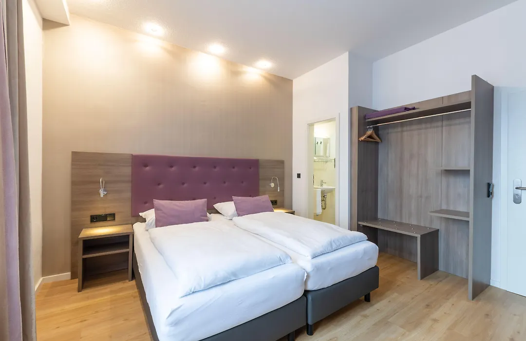 Hotel Porta Nigra-1