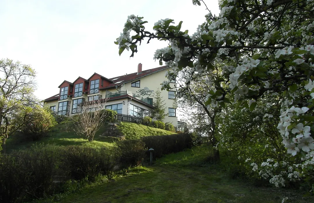 Landhotel Burgenblick-1