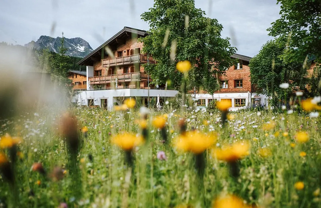 Hotel Aurora-1