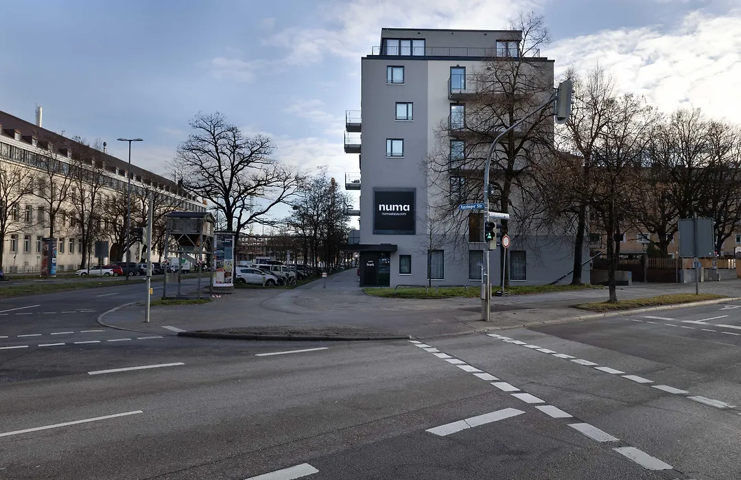 Numa Munich Stark-1