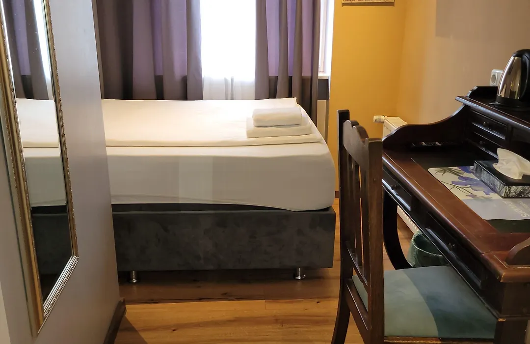 Hotel Franken an der Messe-1