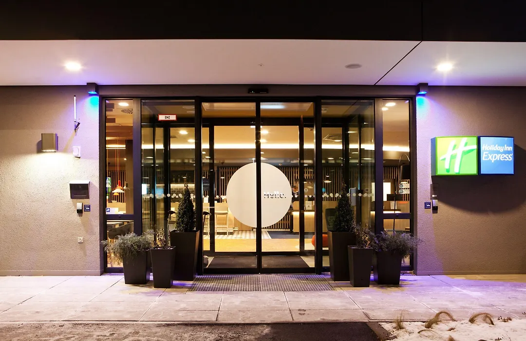 Holiday Inn Express Munich - Olympiapark By Ihg-1
