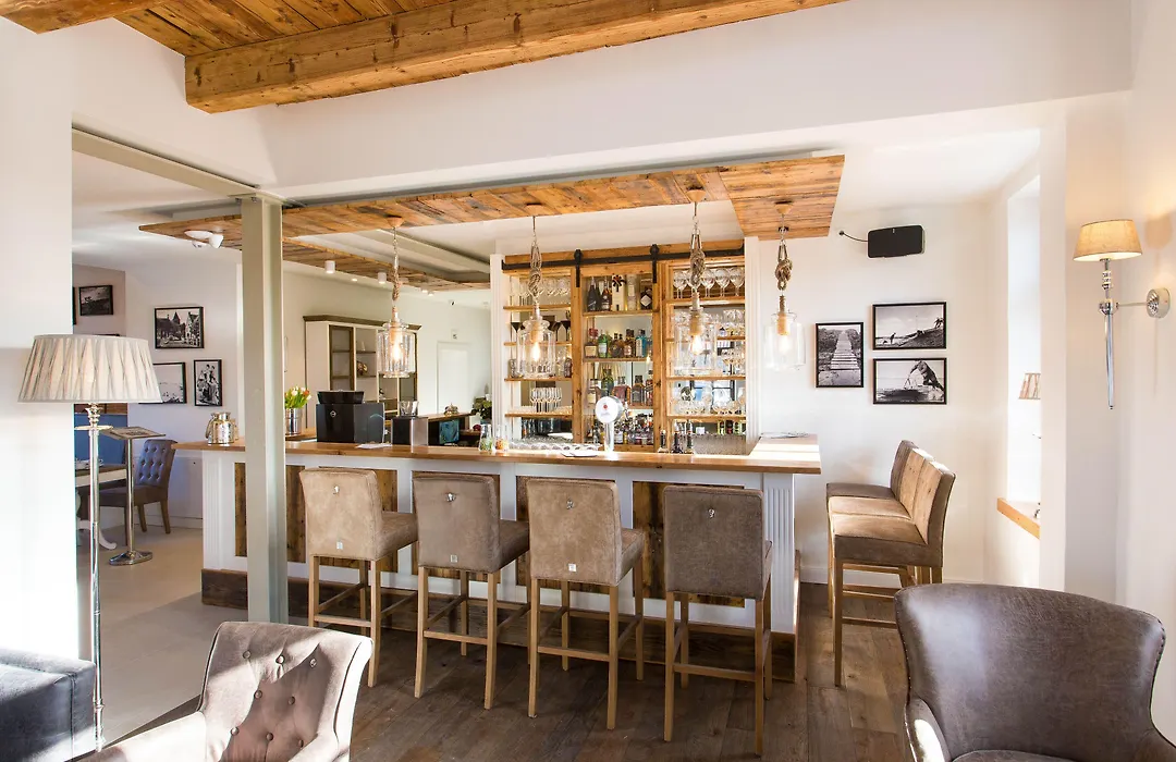 Hotel Achterum Greetsiel-1