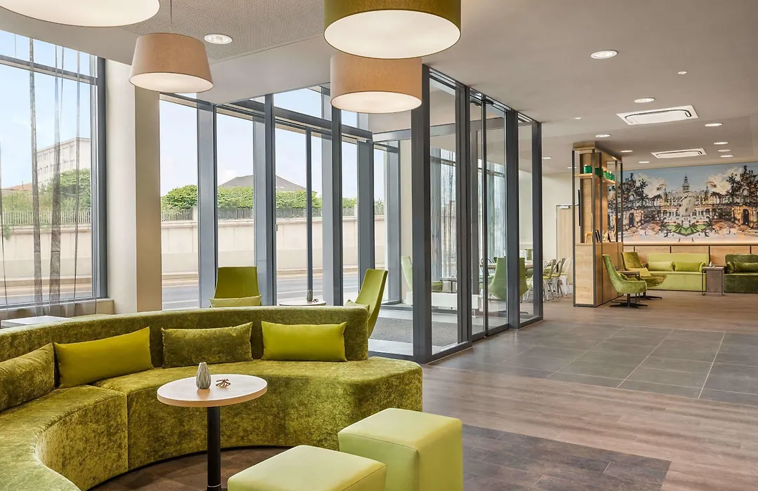 Super 8 By Wyndham Dresden-1