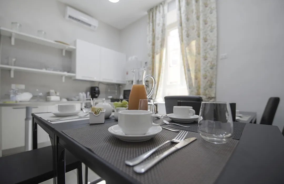 La Chambre-1