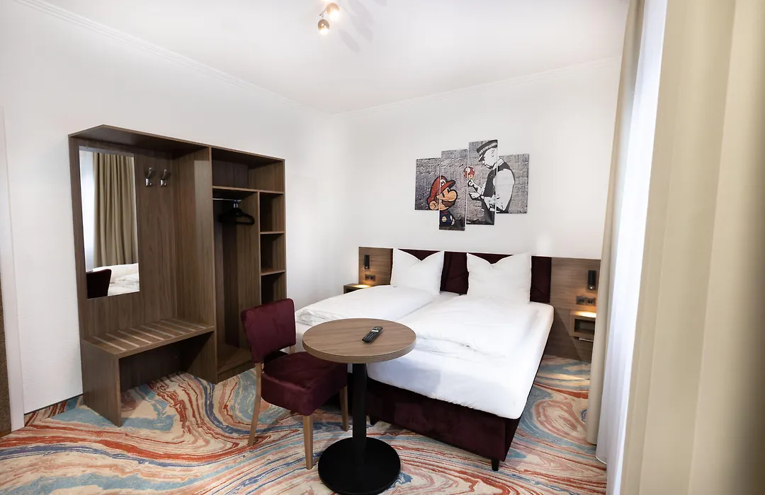 Firzlaff's Hotel-1