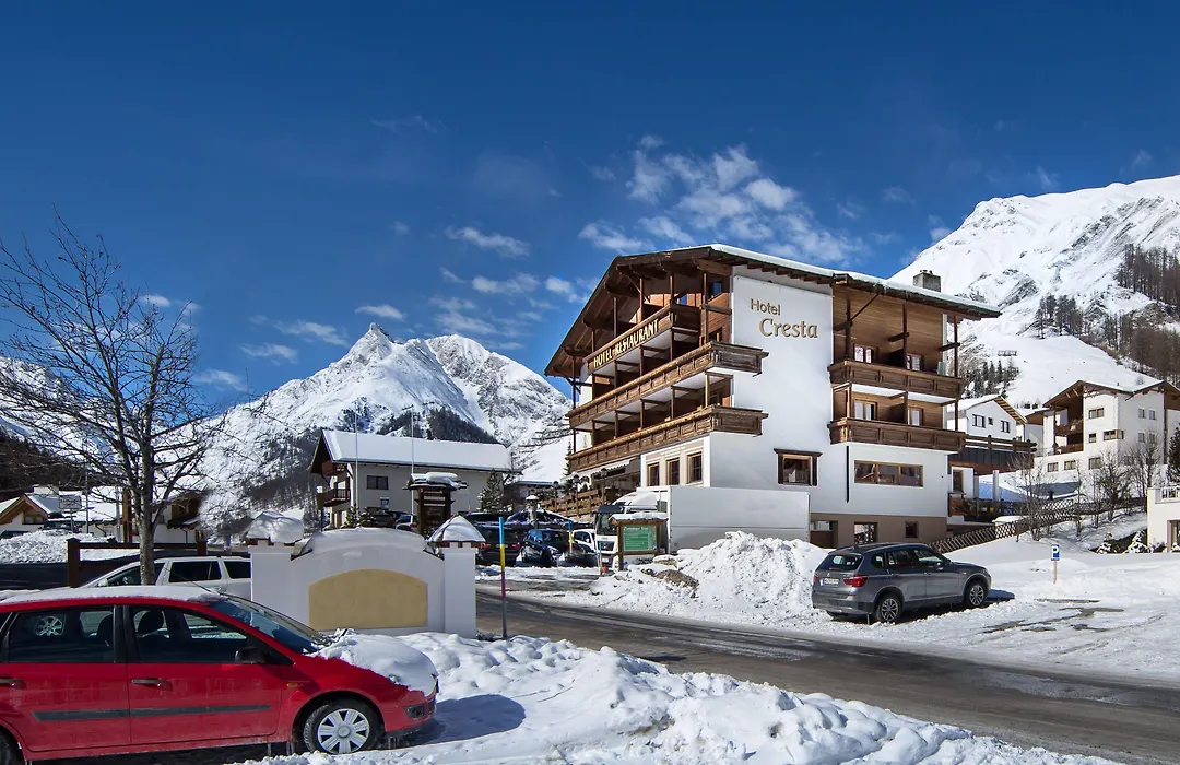 Hotel Cresta-1