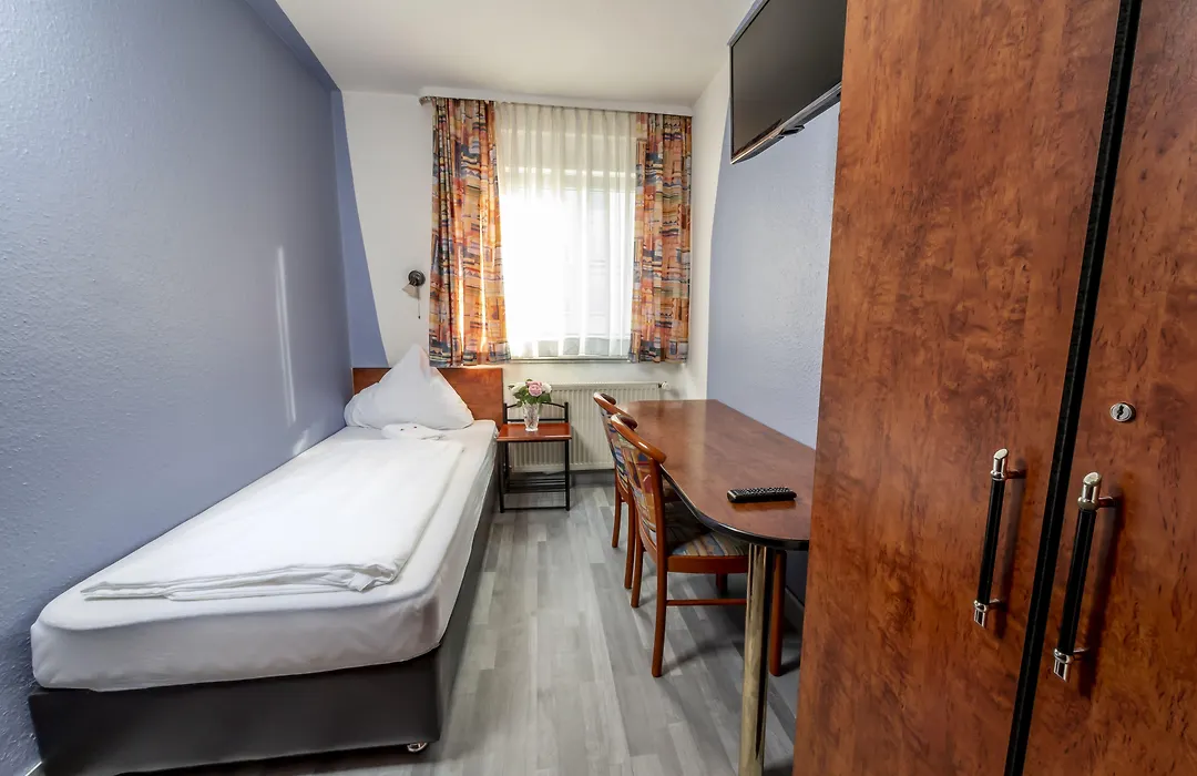 Hotel Stern-1