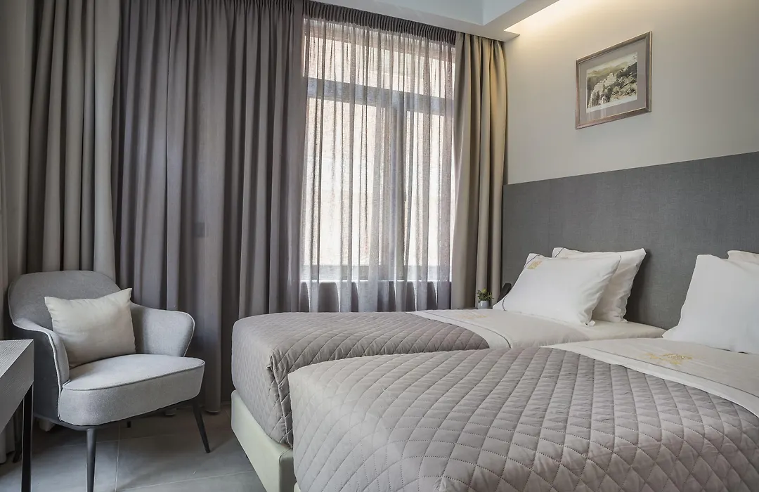 Royalty Hotel Athens-1