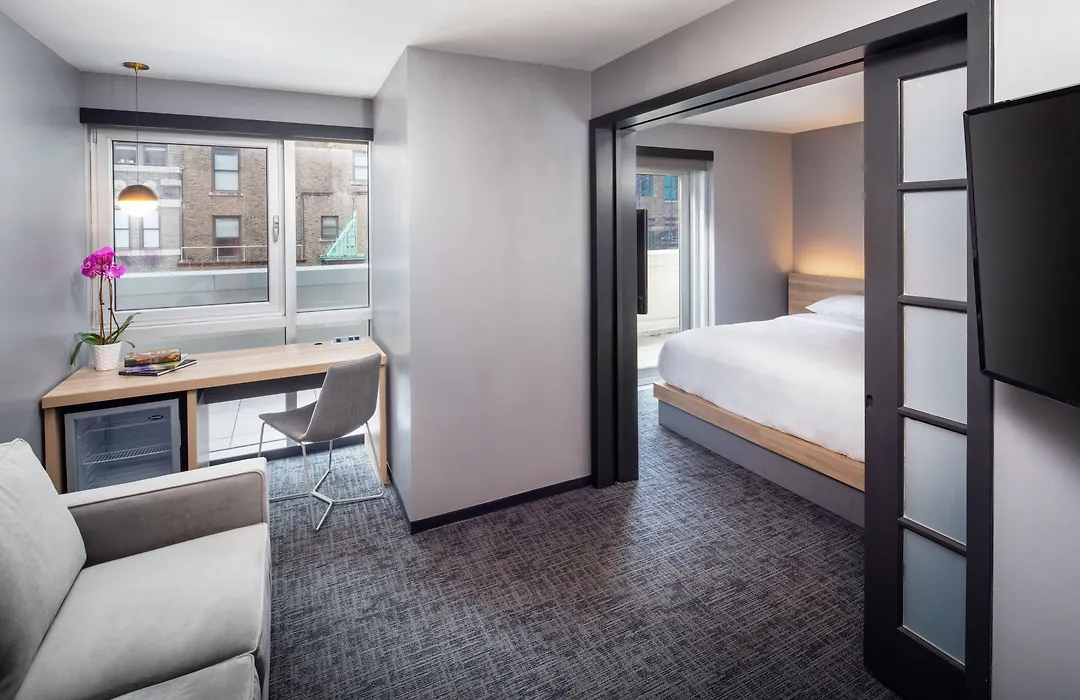 Henn na Hotel New York-1