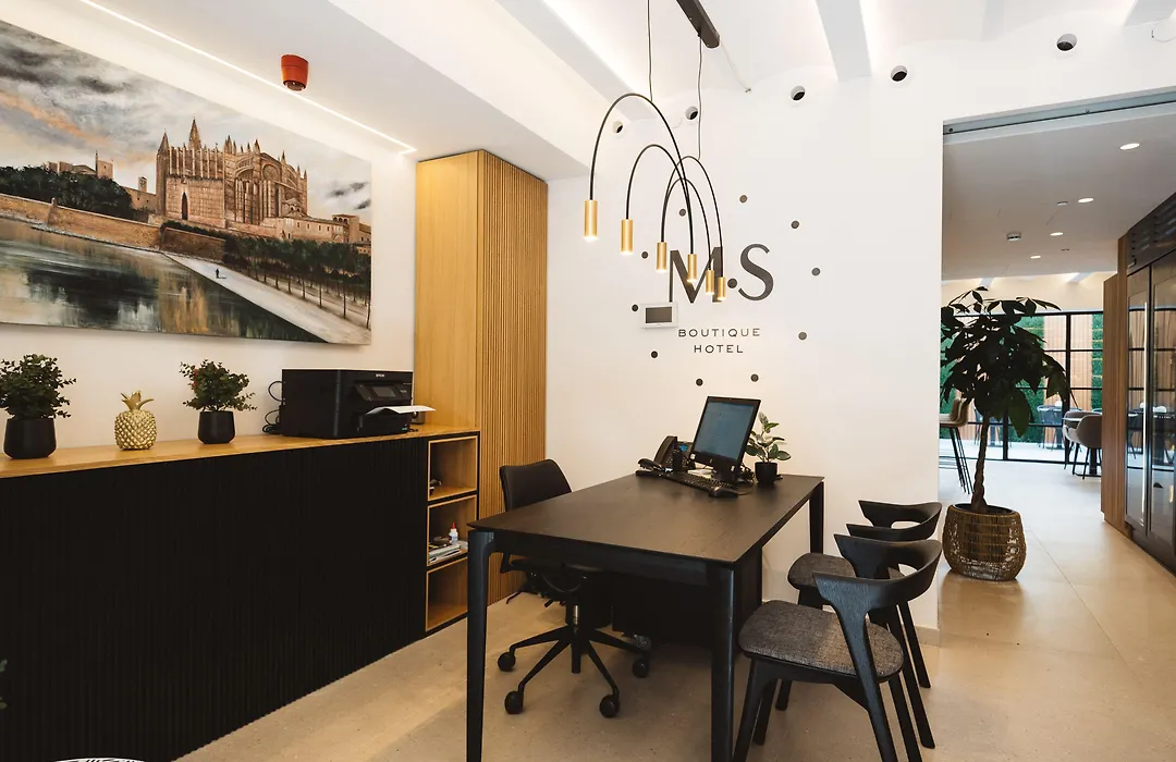 Boutique Hotel Petit Montision-1