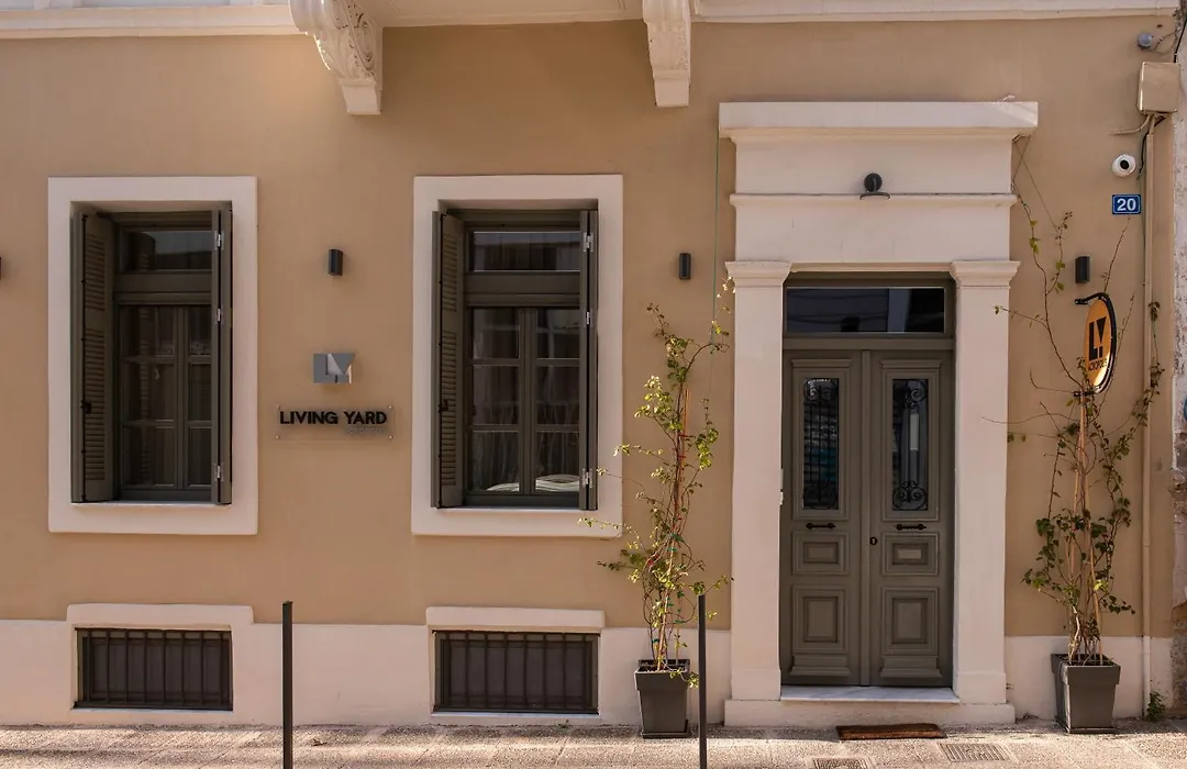 Living Yard Acropolis-1