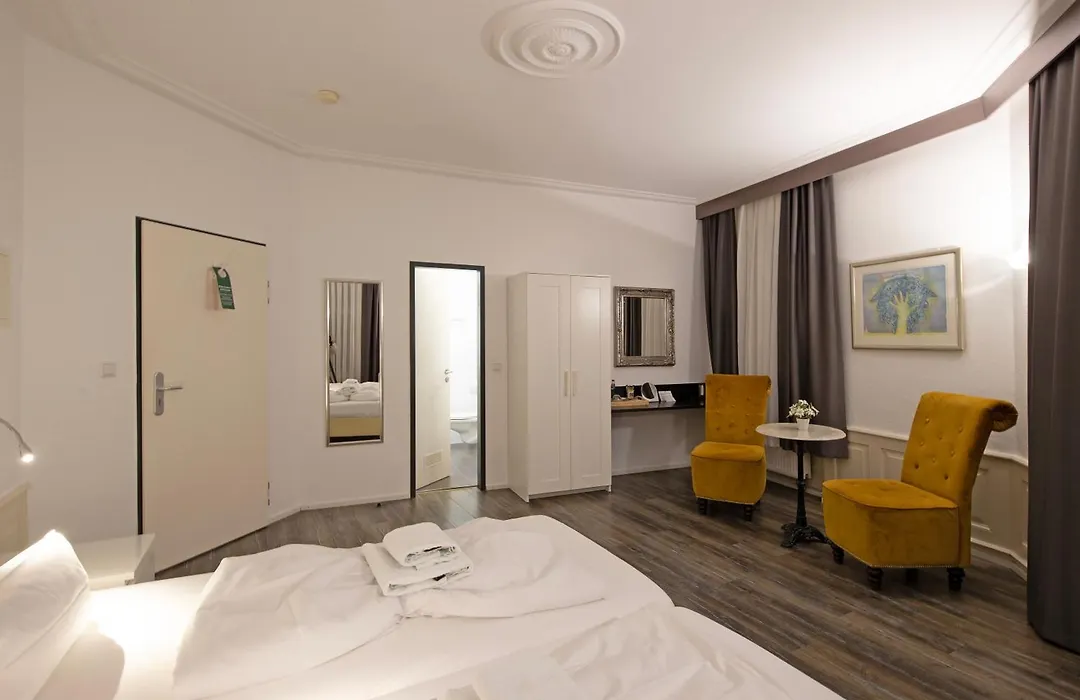 Hotel Thecorner-1