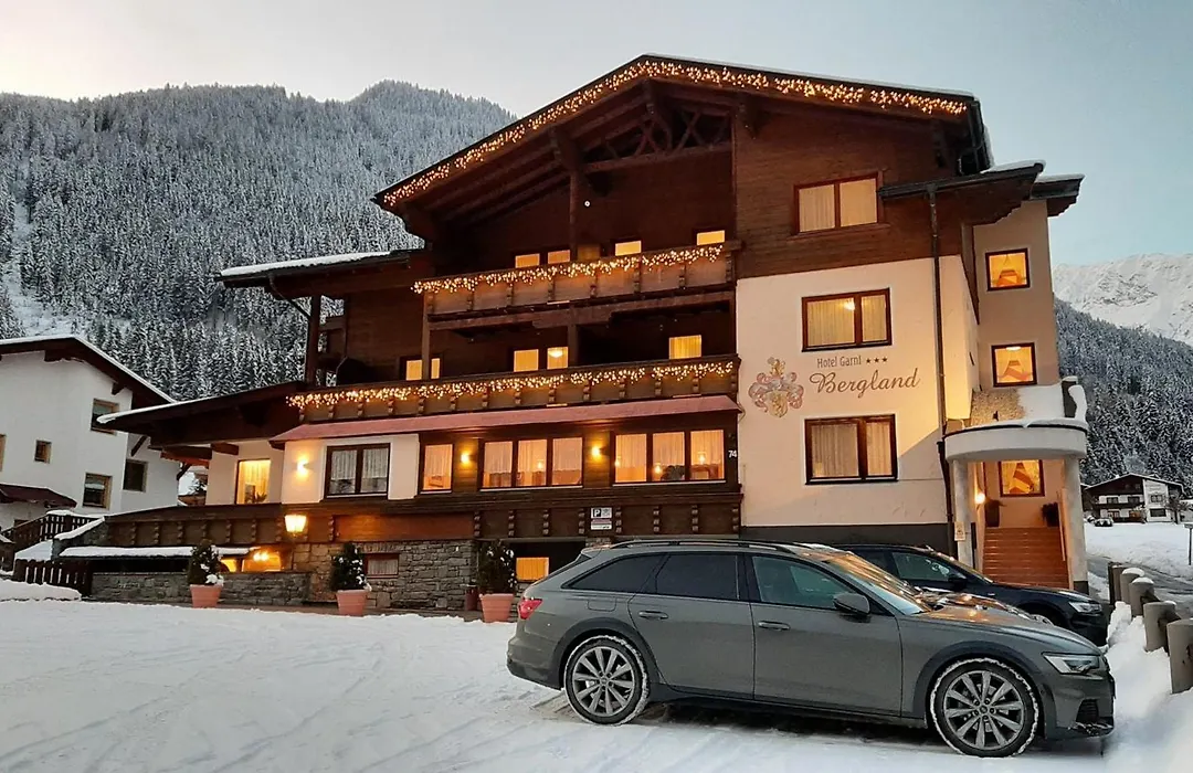 Hotel Garni Bergland-1