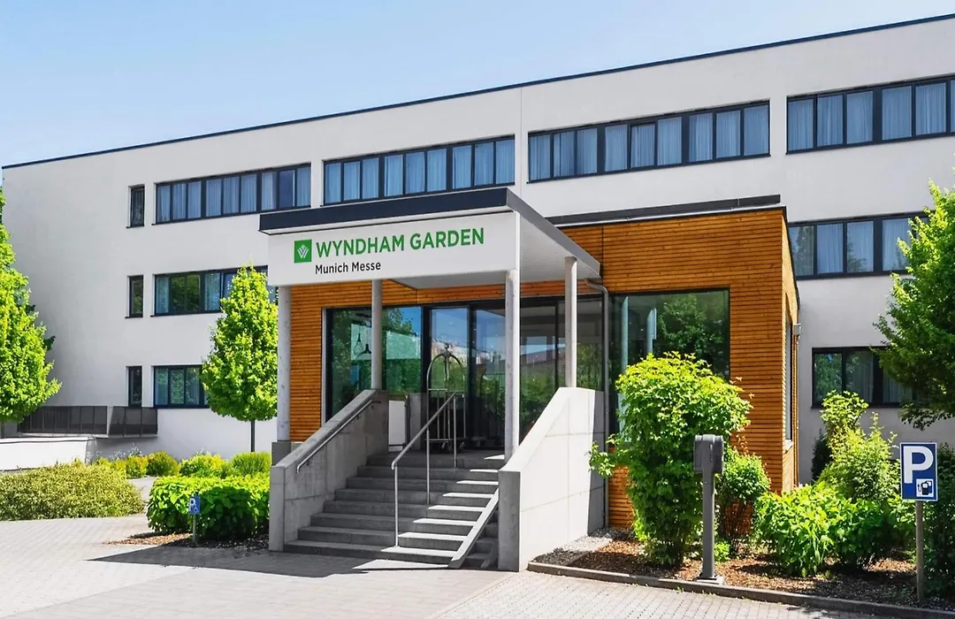 Wyndham Garden Munich Messe-1