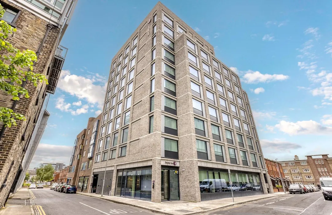 Premier Inn Dublin City Gloucester St South-1