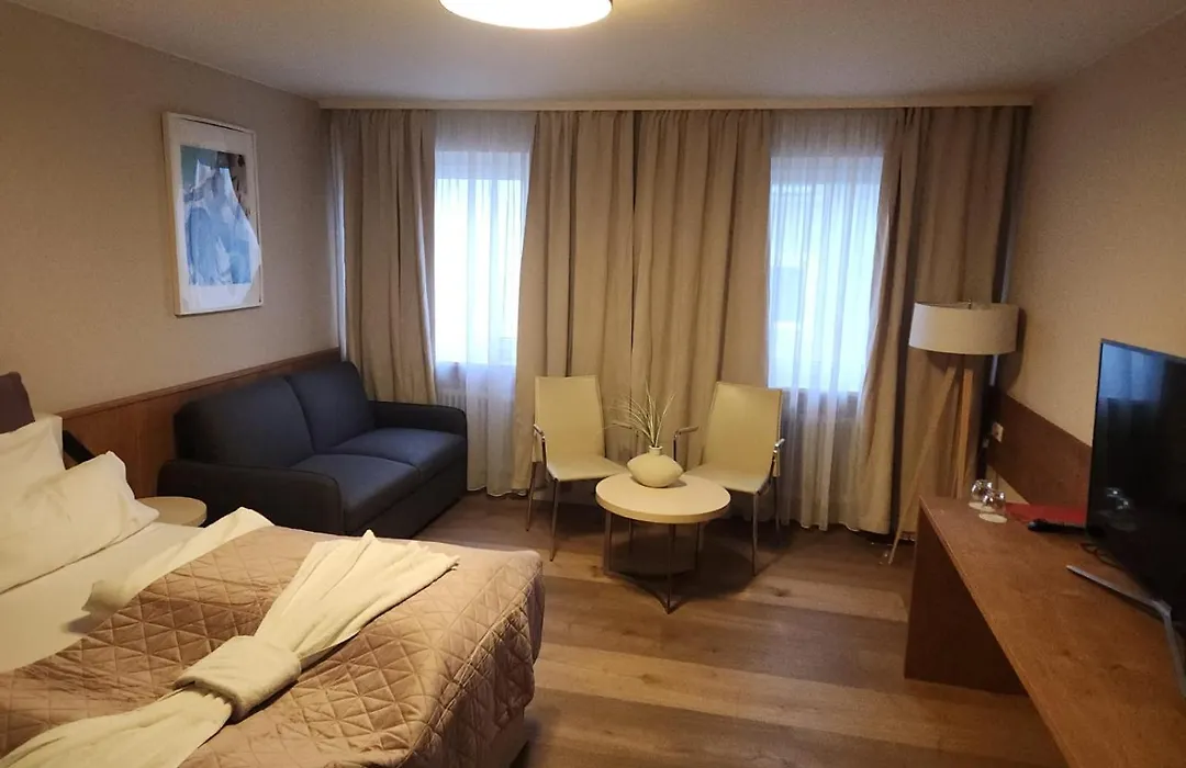 Maxhotel-1