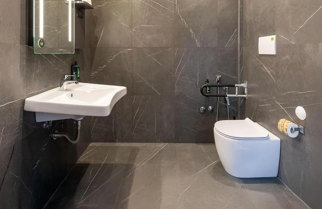 B&B Hotel Roma Tuscolana San Giovanni-1