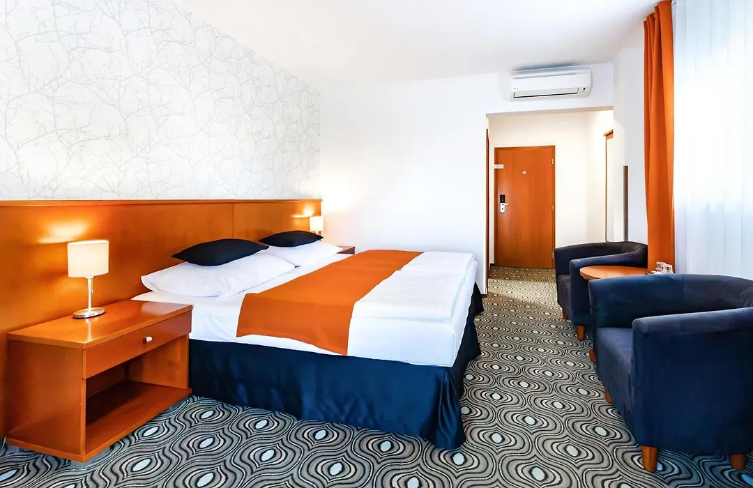 Parkhotel Plzen Congress Center-1