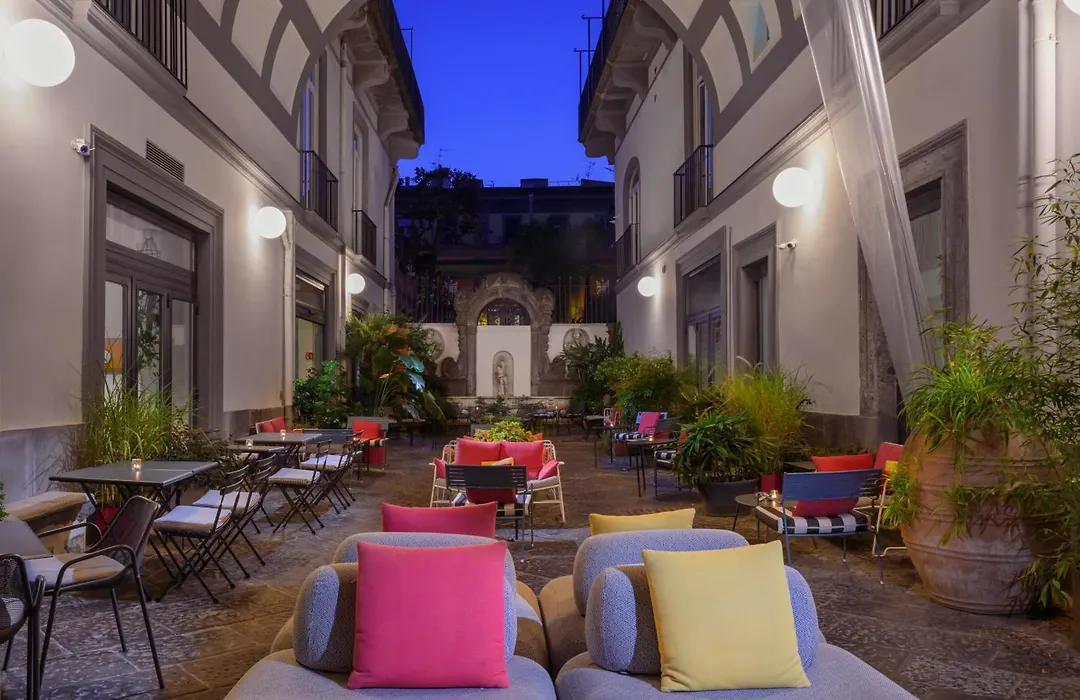 Hotel Piazza Bellini & Apartments-1
