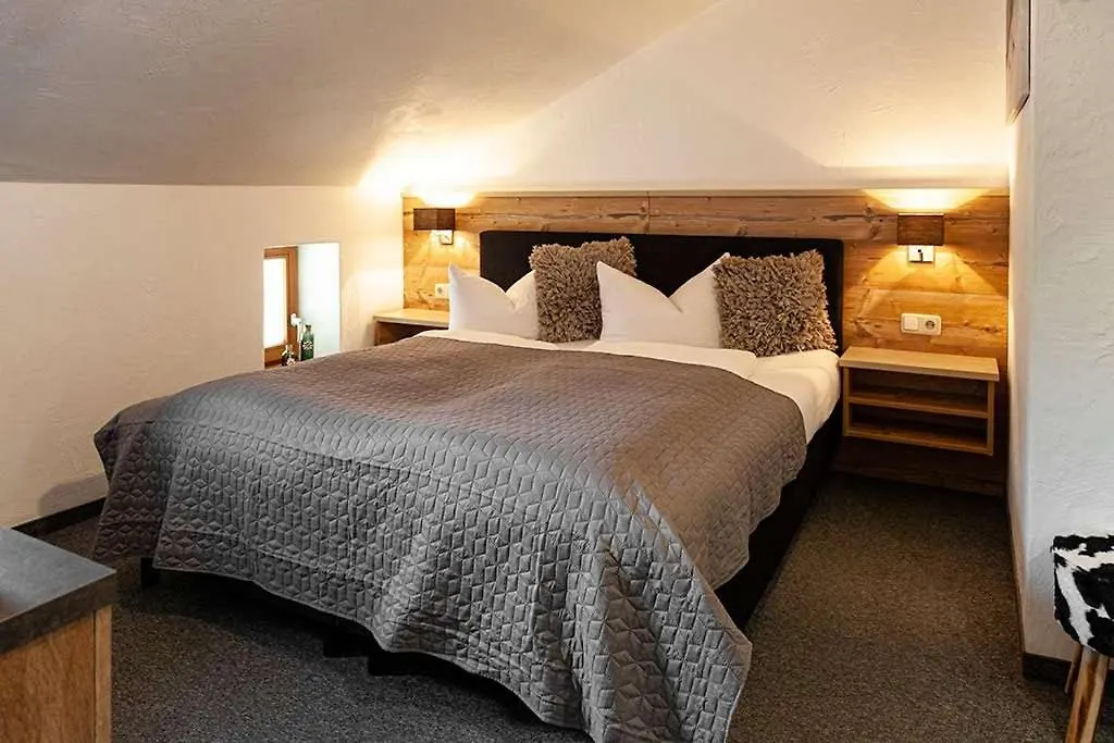 Berghotel TheLounge-1